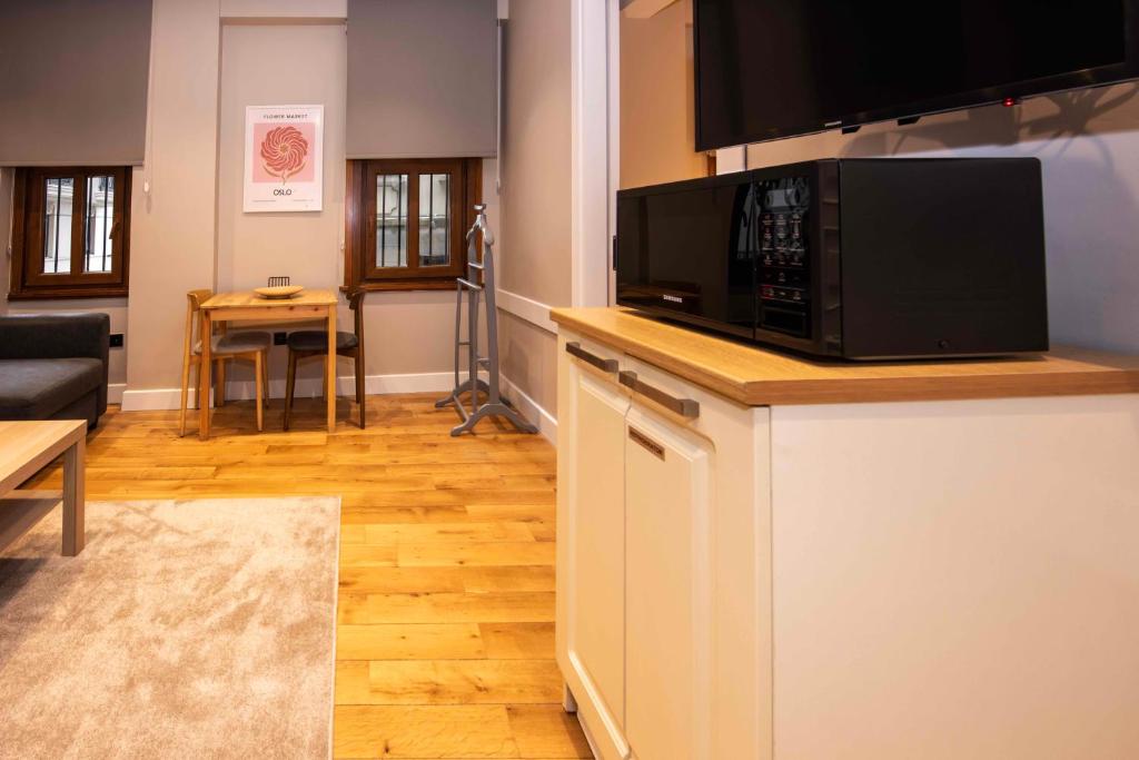 Bguest Pera Suites - Studio Apartment