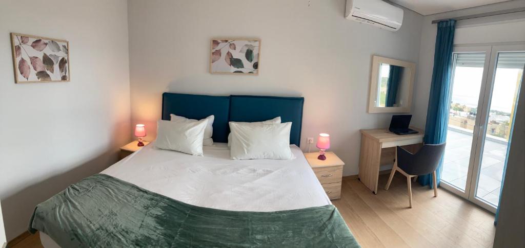 A bed or beds in a room at Zax sea view villas