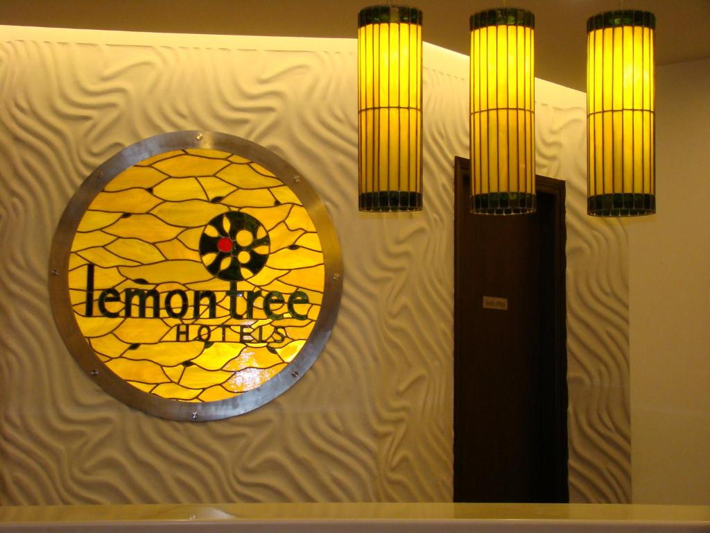 Certifikát, hodnocení, plakát nebo jiný dokument vystavený v ubytování Lemon Tree Hotel Chennai