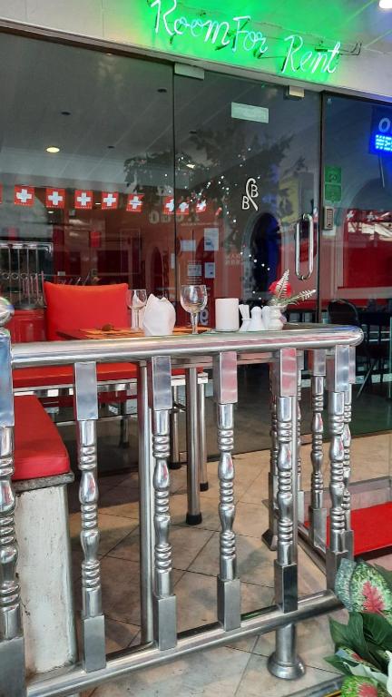 Swiss Food Restaurant and room for rent - Resim 33