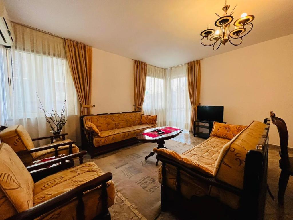 Apartment in the Tirana center "Blloku" - above Bar Xixa - Image 2