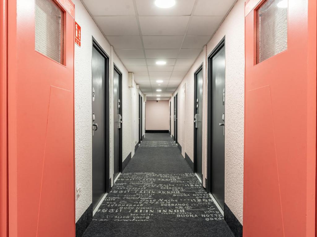 B&B HOTEL Marseille Prado Parc des Expositions - Resim 27