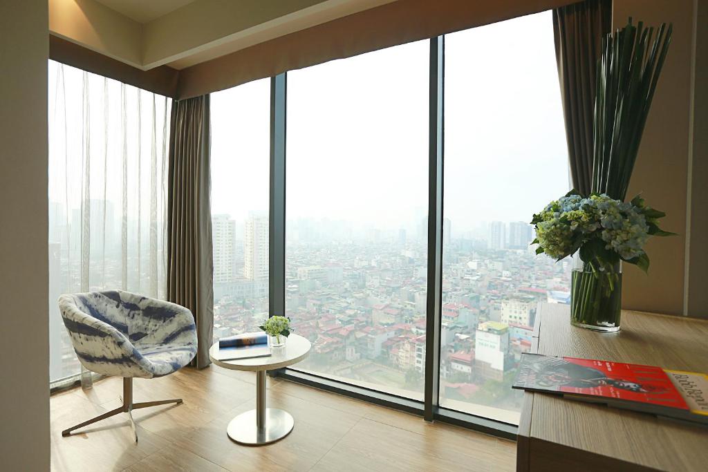 Executive King Apartment with City View
