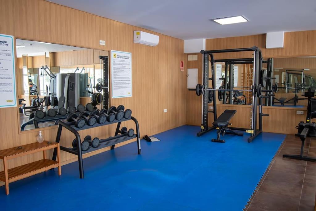 Posilňovňa alebo fitness centrum v ubytovaní CasaDelSol-Marbella-Słońce,piasek,szmaragdowa woda