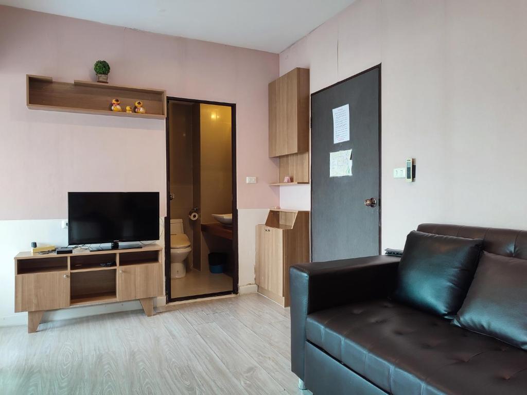 Deluxe Room at Tree Boutique Condo by Suwan Style Agency - Resim 14