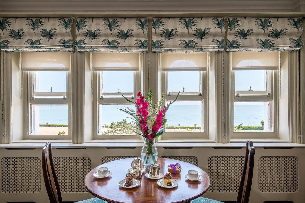 The Grand Flowers Eastbourne Best Flower Site