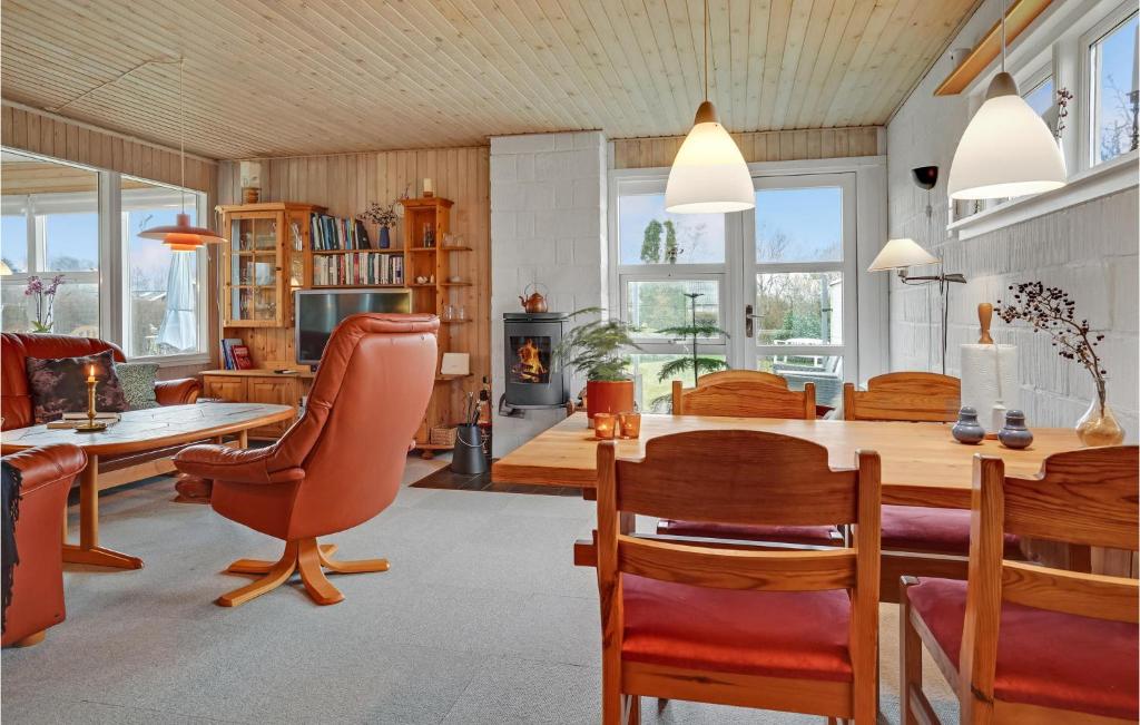 Fotografie z fotogalerie ubytování Lovely Home In Middelfart With Wifi v destinaci Middelfart