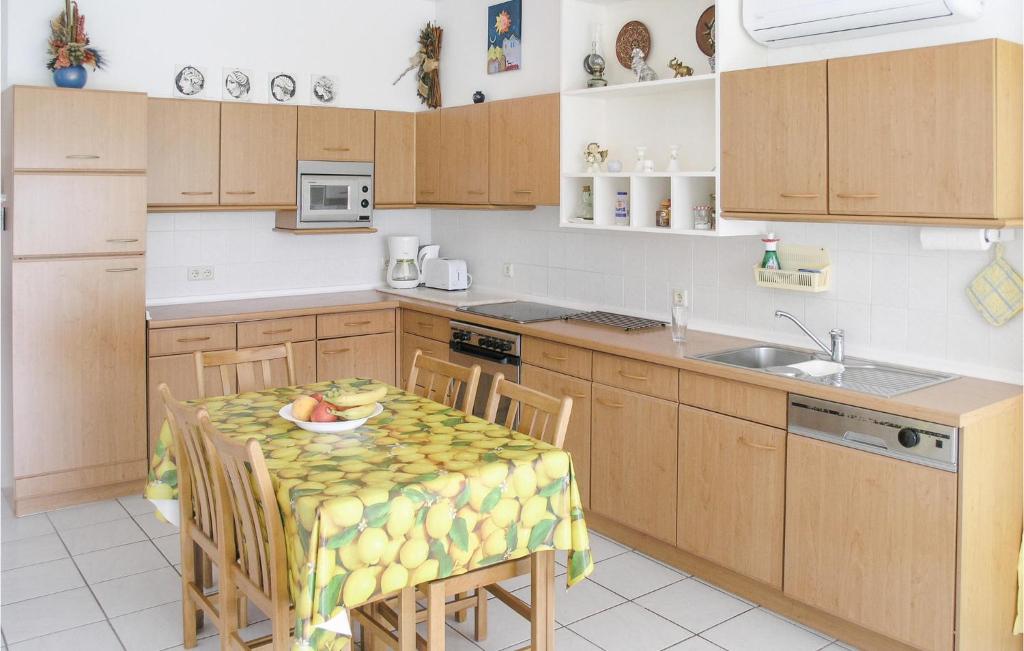Kuchyňa alebo kuchynka v ubytovaní Soleiliosonne Haus Zeus