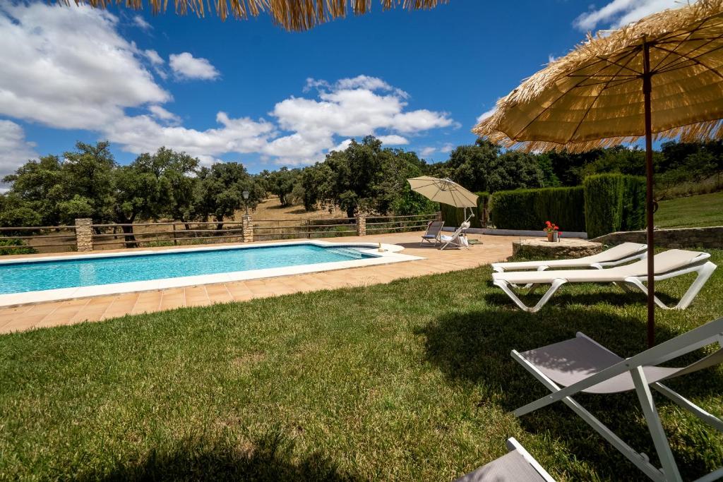 Bazén v ubytovaní Cubo's Hacienda El Baldio alebo v jeho blízkosti