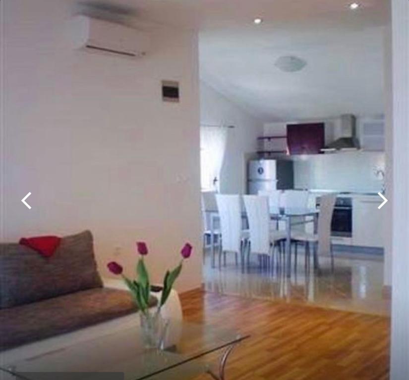 Apartmani Roko&Lovre Paklenica