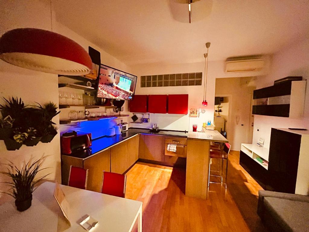 Kuchnia lub aneks kuchenny w obiekcie Casa Bolognese - in the heart of the city!