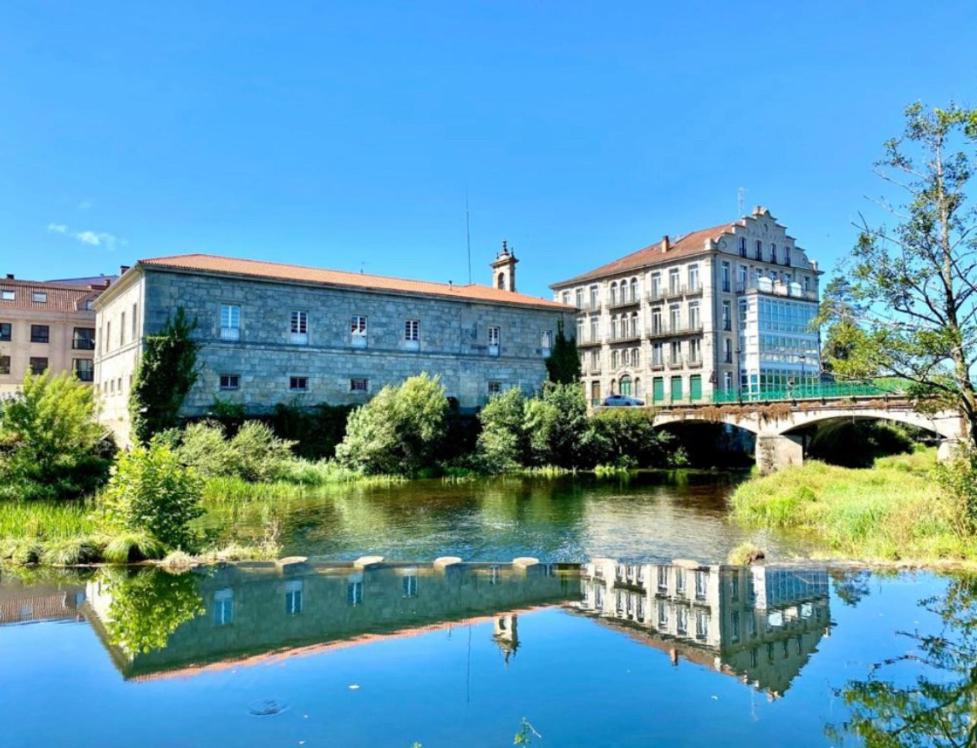 Výhled na řeku, která protéká v blízkosti apartmánu