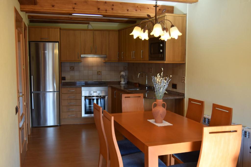 Kuchyň nebo kuchyňský kout v ubytování Casa Rural Martín