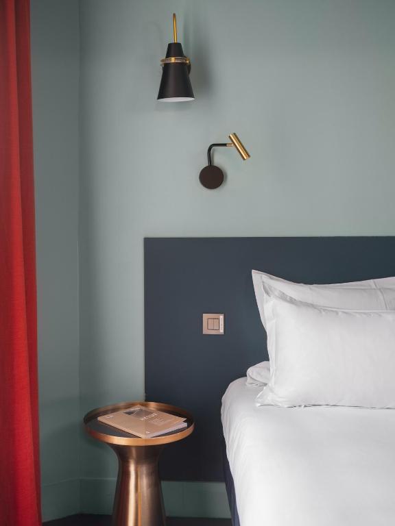 Hôtel Edgar & Achille - Resim 13