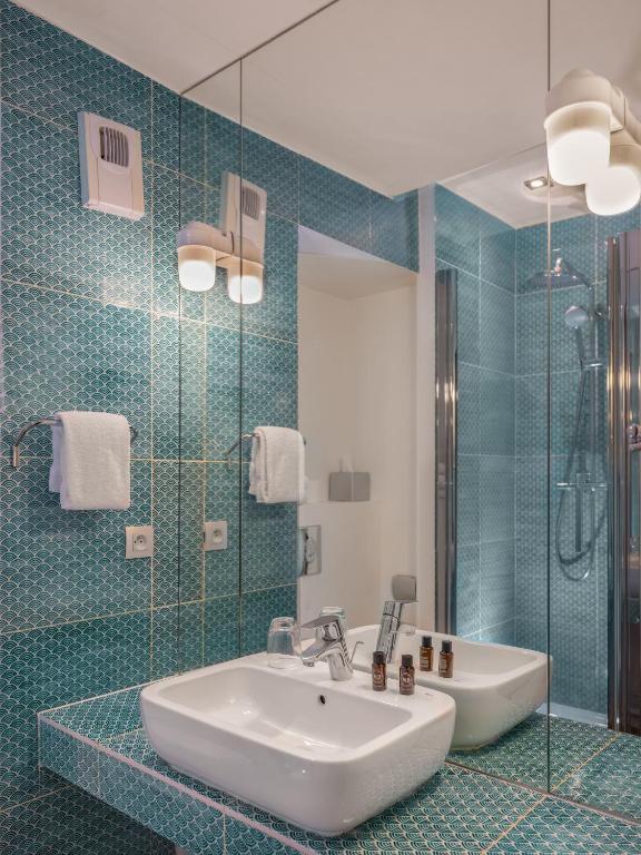 Hôtel Edgar & Achille - Resim 19