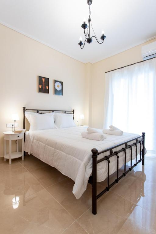 Luxury Apartment in Garitsa Bay