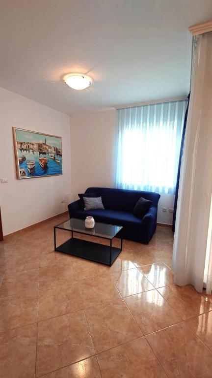 Apartments Lola - 16