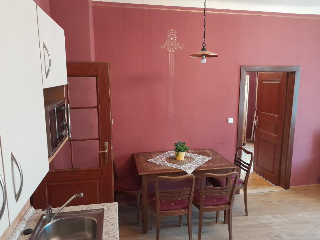 Apartments Kájovská 63 - 4