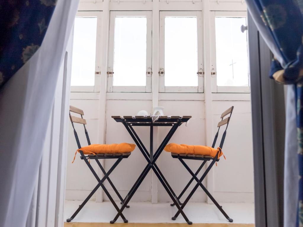 The Knight - Authentic Stays with Local Experiences - Two-Bedroom House