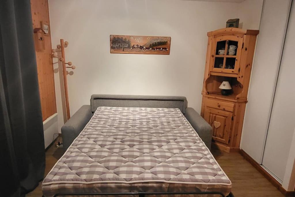Posteľ alebo postele v izbe v ubytovaní Cocon à chatel