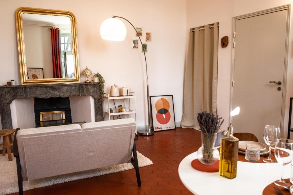 Napoje w obiekcie Superbe appartement rénové et cosy à 10mn de Saint-Rémy de Provence