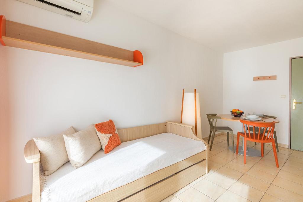 Appart'City Classic Aix-en-Provence - La Duranne - Resim 19