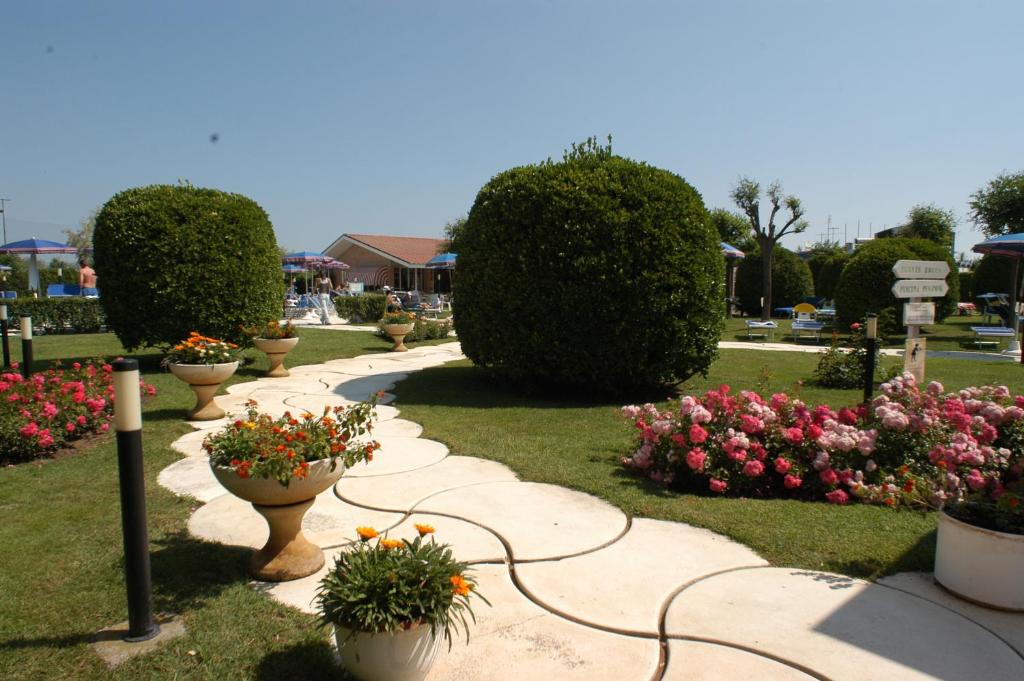 Zahrada ubytování Hotel Baya - in centro, sul mare