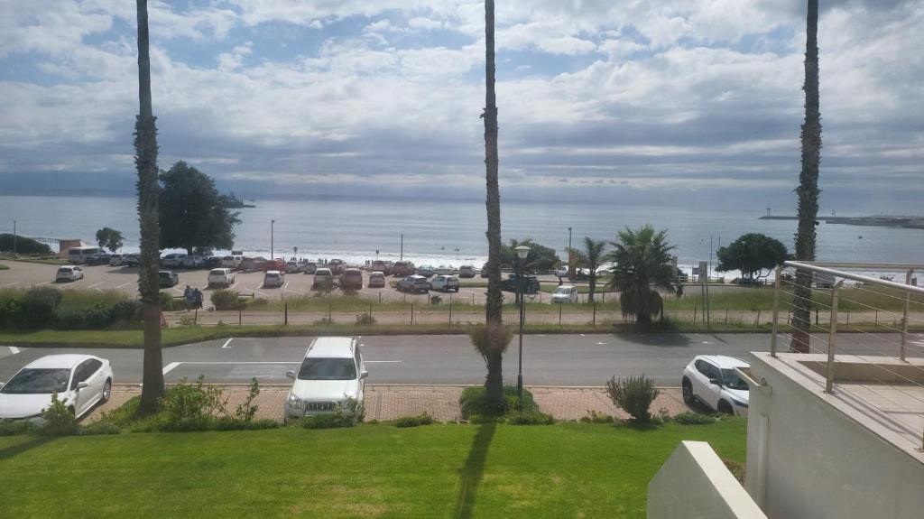 13 at Santos - Image 43