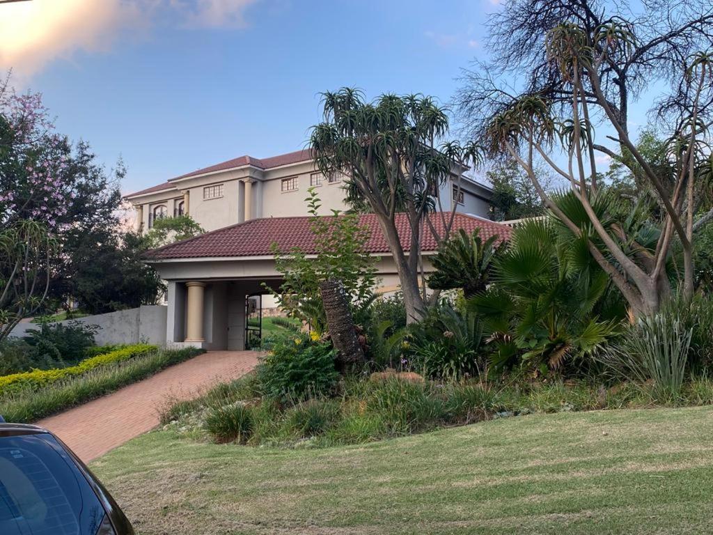 Lodge 6 Flaming Crescent, Mooikloof Estate, Pretoria East, South Africa