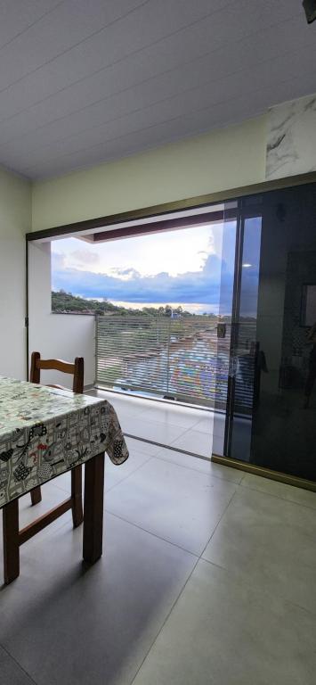 Nespecifikovaný výhled na hory nebo výhled na hory při pohledu z apartmánu