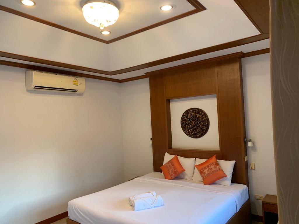 Phuket Airport Villa - Resim 10