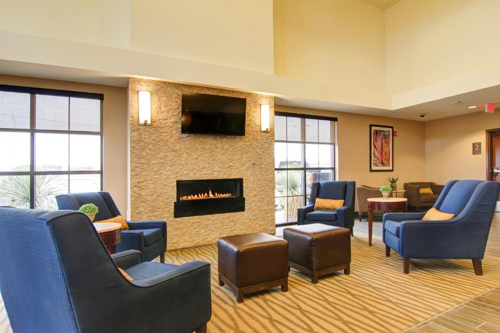 Comfort Suites Carlsbad photo