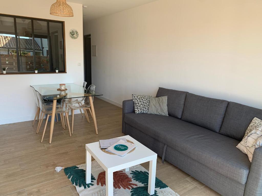 Część wypoczynkowa w obiekcie A 10min d'Hossegor, T2 avec jardinet et terrasse