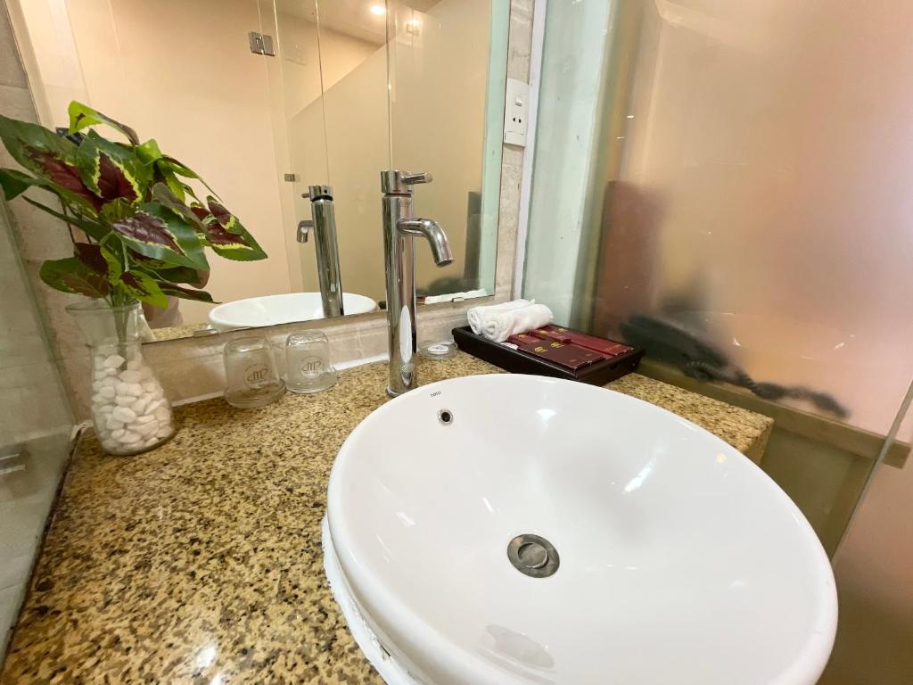 Koupelna v ubytování Mely Hotel Hà Nội