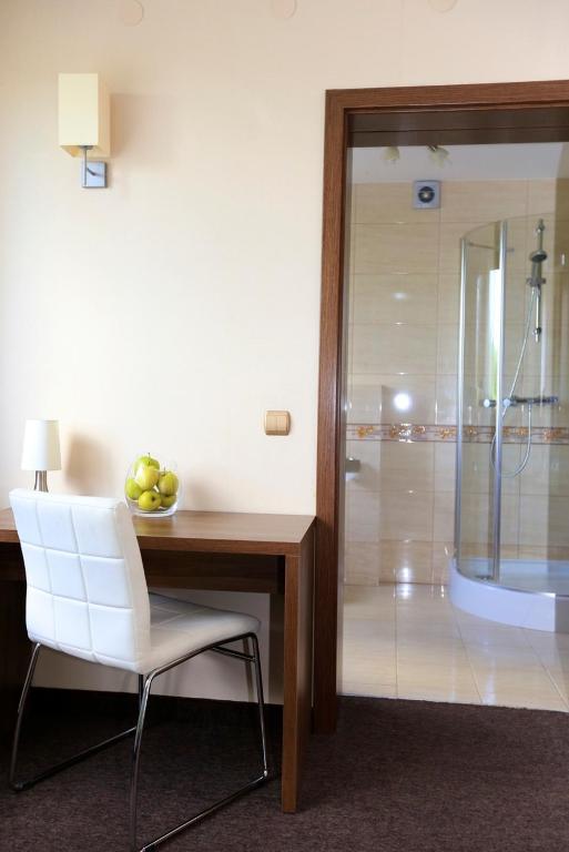 10 Bed And Breakfast - 8