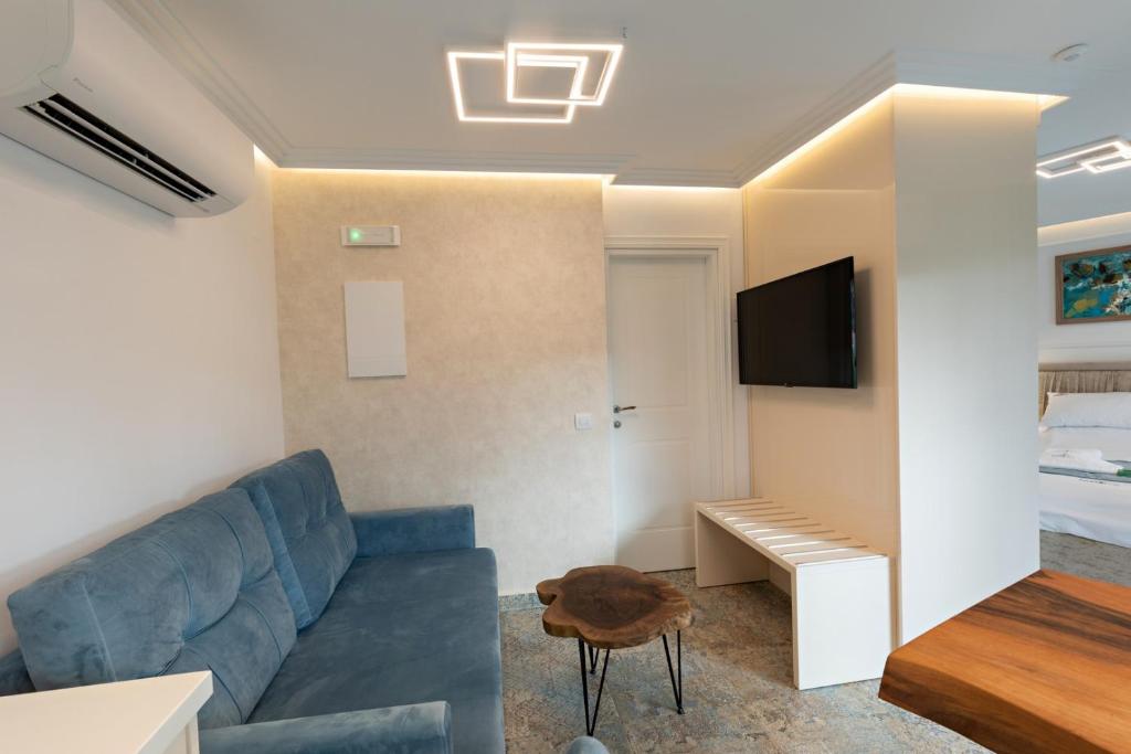 Lazar Lux Suites - Ammoudara - 8