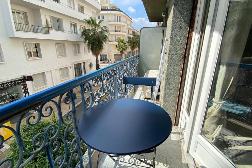Balkón alebo terasa v ubytovaní superbe appartement avec terrasse centre-ville et plage à 5 min