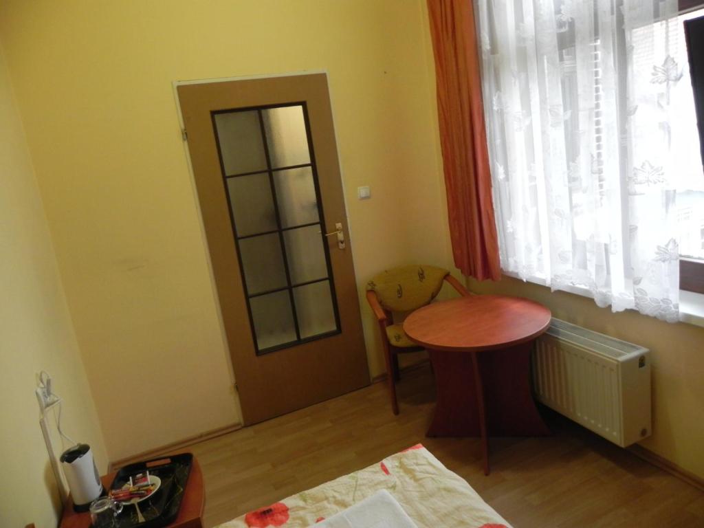 Dom Wczasowy Magnolia - Einzelzimmer Mit Eigenem Externen Badezimmer