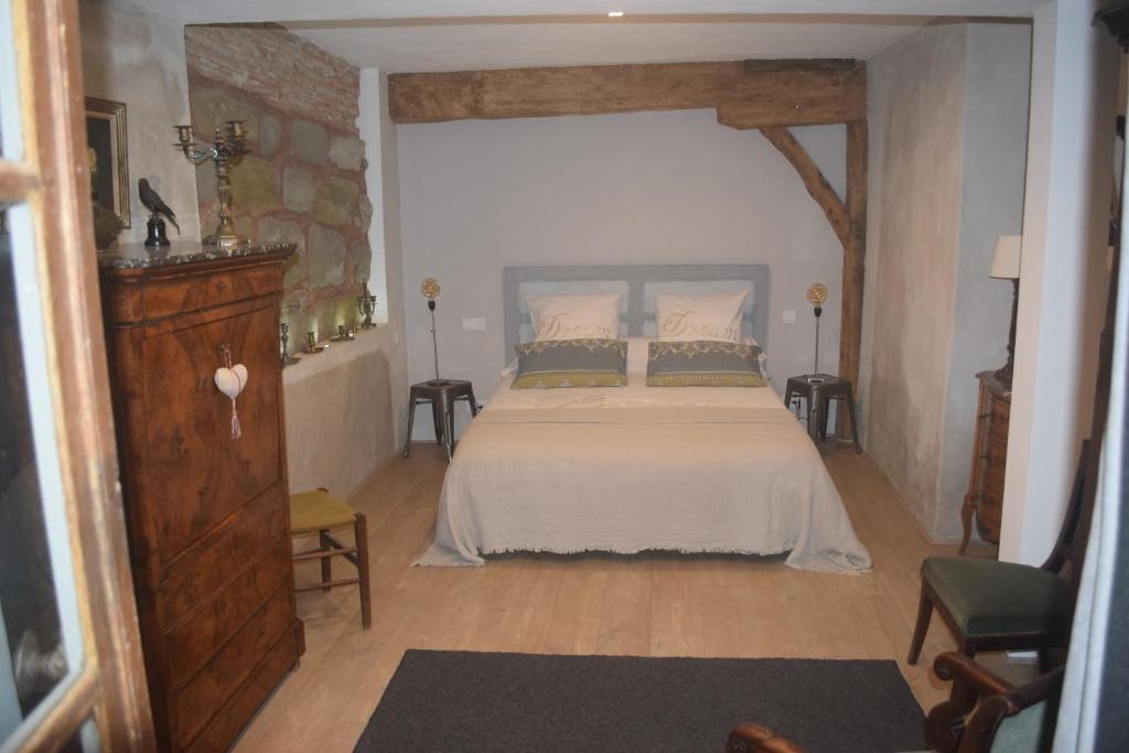 Katil atau katil-katil dalam bilik di La Ferblanterie