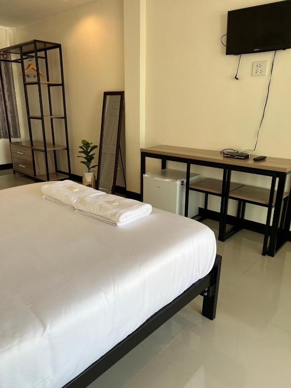Ivory House Sriracha - Standard Double Room
