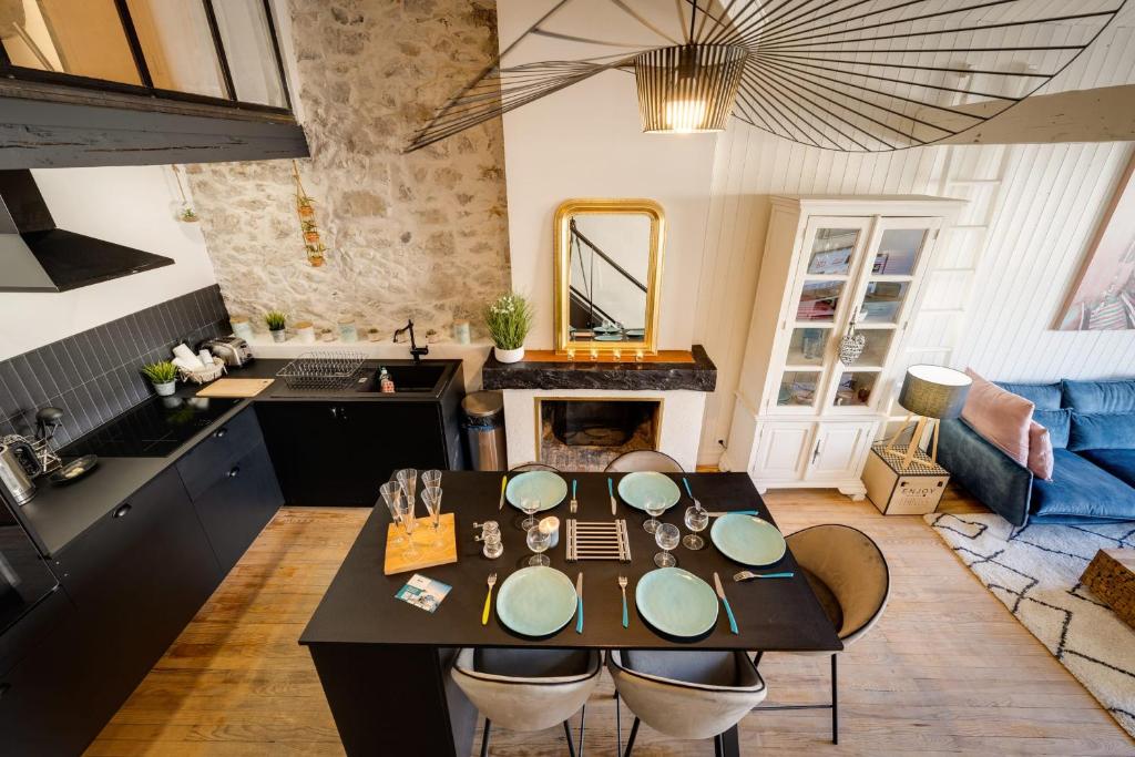 Kuchyňa alebo kuchynka v ubytovaní Le Loft Carnot - Apartment in the heart of the city