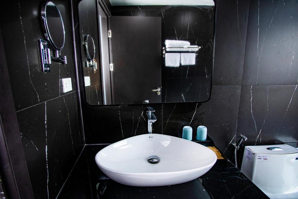 La Maison Boutique Hotel - 8