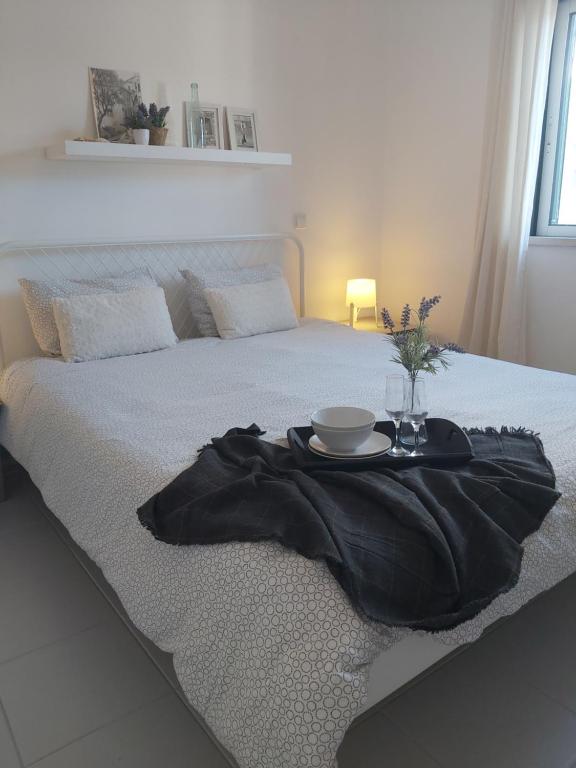 Postel nebo postele na pokoji v ubytování LUZ LODGE - Seaview & Style -