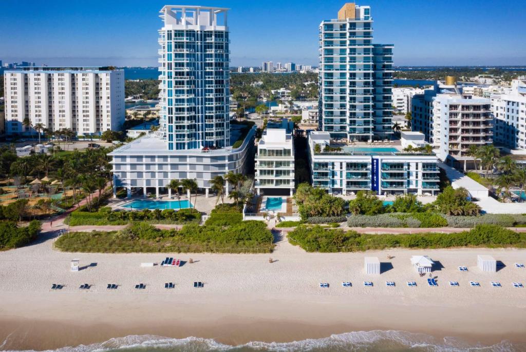 The 5th Avenue of Miami Beach - Review of Collins Avenue, Miami Beach, FL -  Tripadvisor