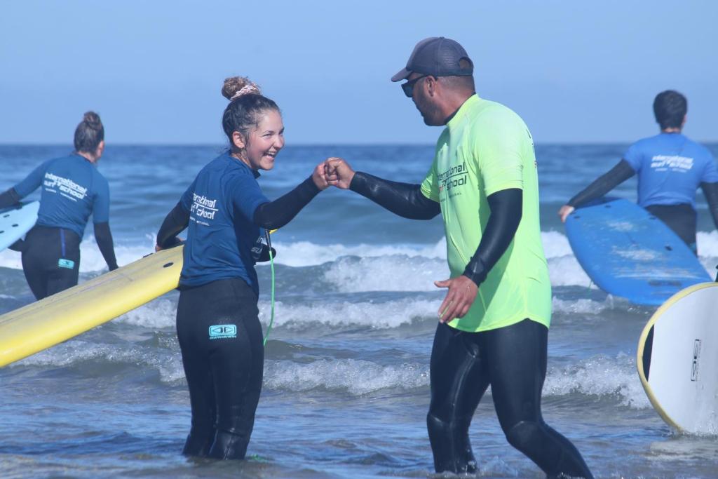 Hosté ubytování International Surf School & Camp
