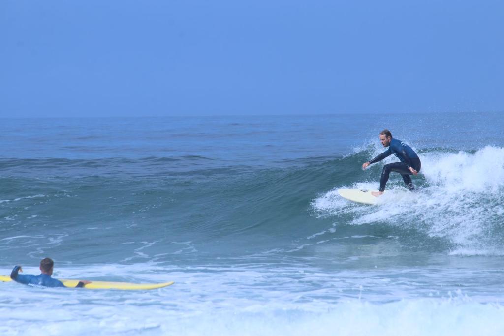 Hosté ubytování International Surf School & Camp