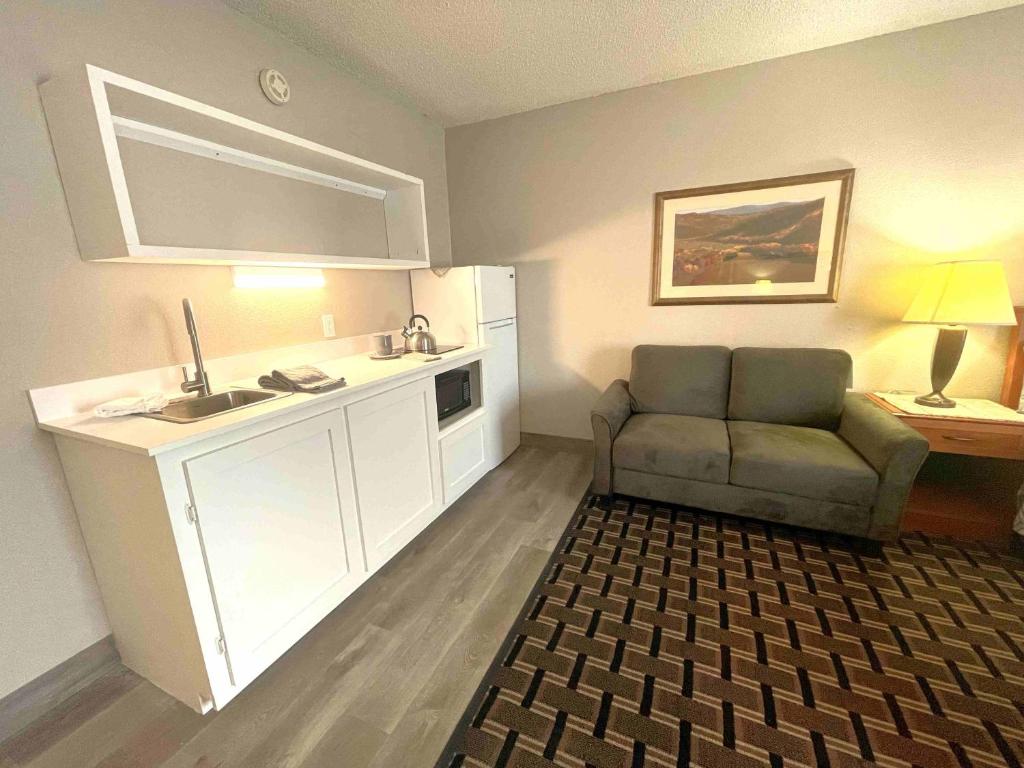 FairBridge Extended Stay, a Kitchenette Hotel - Camera Singola - Accesso Disabili
