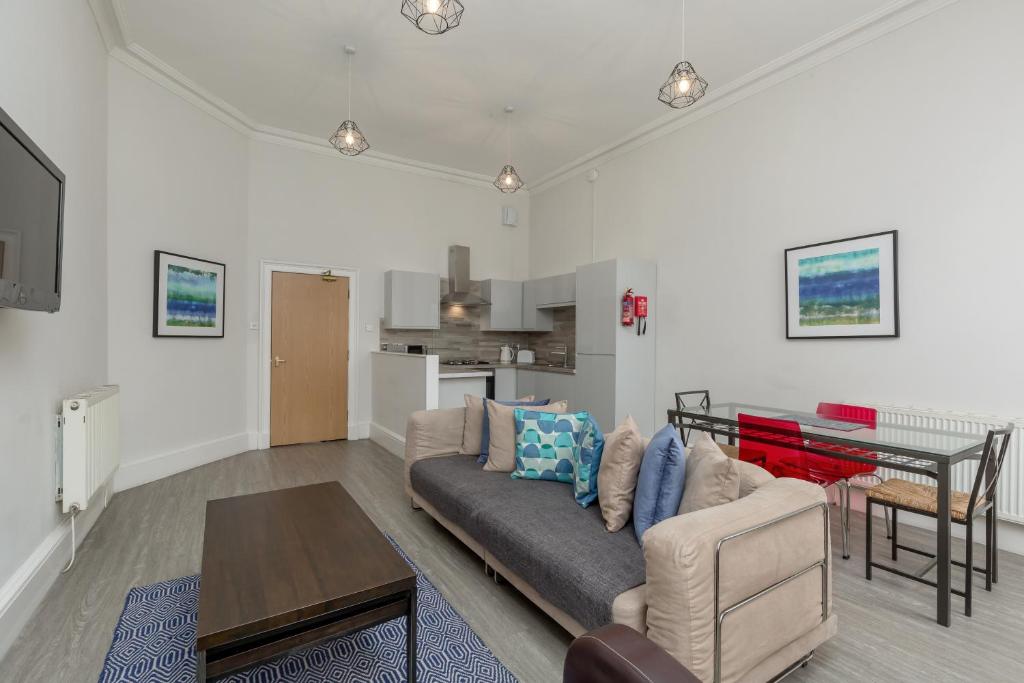 Southside Apartments by Destination Edinburgh - 