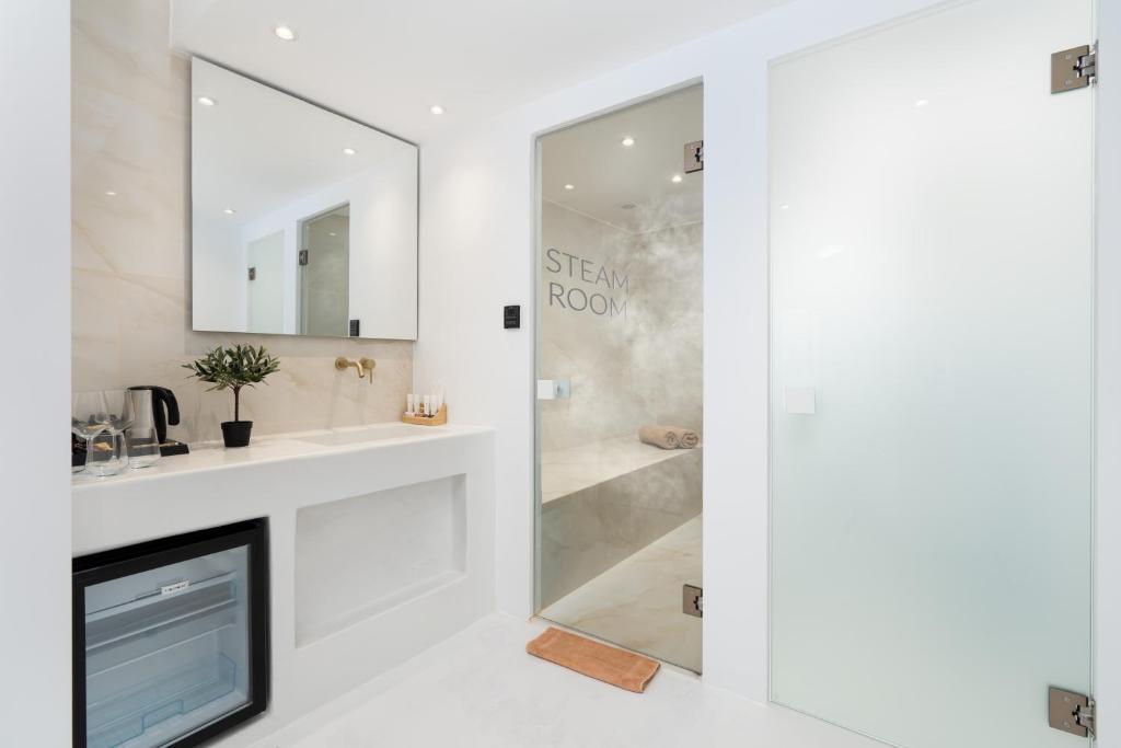 Cycladic Suites & Spa - Resim 29