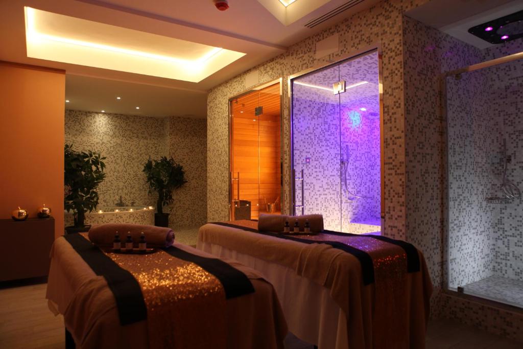 Lázně a/nebo wellness v ubytování The Hive Hotel
